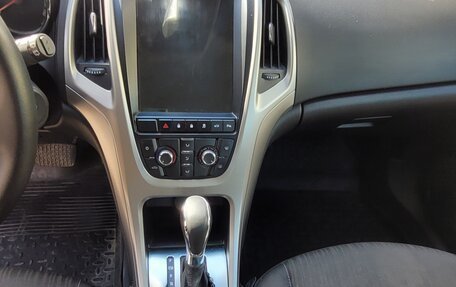 Opel Astra J, 2011 год, 750 000 рублей, 17 фотография