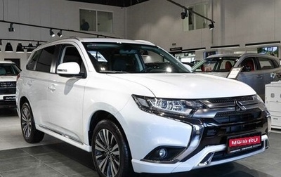 Mitsubishi Outlander III рестайлинг 3, 2022 год, 3 490 000 рублей, 1 фотография