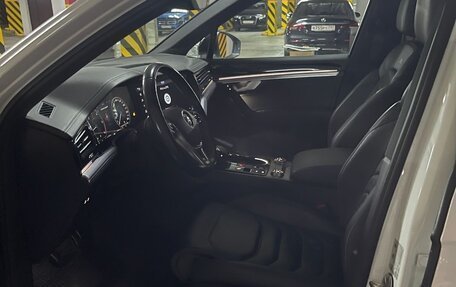 Volkswagen Touareg III, 2019 год, 5 600 000 рублей, 9 фотография