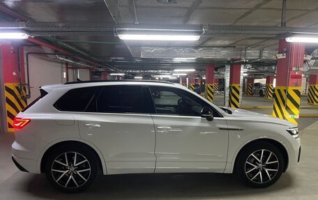 Volkswagen Touareg III, 2019 год, 5 600 000 рублей, 21 фотография