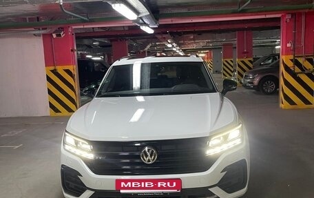 Volkswagen Touareg III, 2019 год, 5 600 000 рублей, 16 фотография