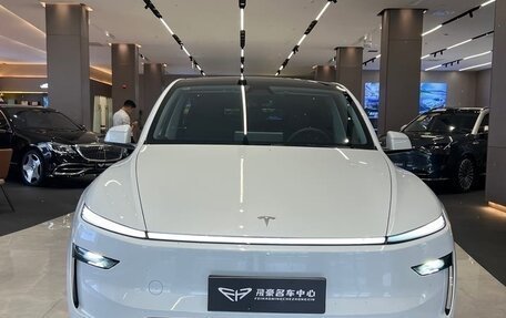 Tesla Model Y I, 2025 год, 5 800 000 рублей, 2 фотография
