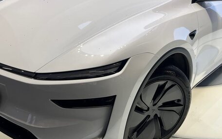 Tesla Model Y I, 2025 год, 5 800 000 рублей, 6 фотография