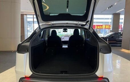 Tesla Model Y I, 2025 год, 5 800 000 рублей, 9 фотография