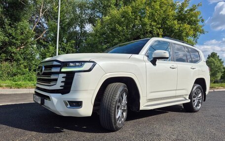 Toyota Land Cruiser, 2022 год, 12 500 000 рублей, 3 фотография