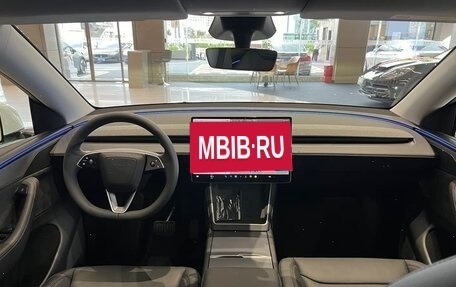 Tesla Model Y I, 2025 год, 5 800 000 рублей, 19 фотография