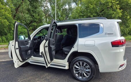 Toyota Land Cruiser, 2022 год, 12 500 000 рублей, 24 фотография
