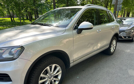 Volkswagen Touareg III, 2013 год, 1 800 000 рублей, 2 фотография