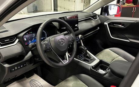 Toyota RAV4, 2025 год, 3 897 000 рублей, 11 фотография