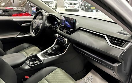 Toyota RAV4, 2025 год, 3 897 000 рублей, 17 фотография