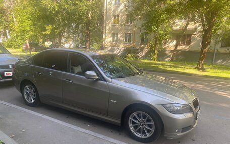 BMW 3 серия, 2011 год, 1 360 000 рублей, 2 фотография