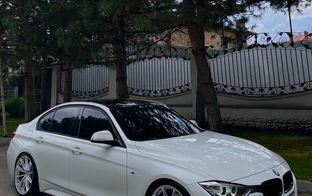 BMW 3 серия, 2012 год, 1 990 000 рублей, 2 фотография