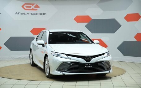 Toyota Camry, 2019 год, 2 750 000 рублей, 3 фотография