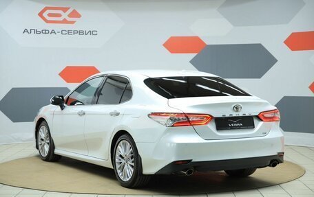 Toyota Camry, 2019 год, 2 750 000 рублей, 7 фотография
