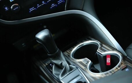 Toyota Camry, 2019 год, 2 750 000 рублей, 12 фотография