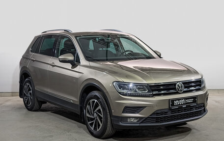 Volkswagen Tiguan II, 2018 год, 2 390 000 рублей, 3 фотография