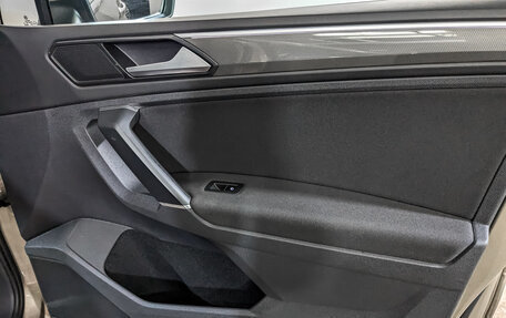 Volkswagen Tiguan II, 2018 год, 2 390 000 рублей, 24 фотография