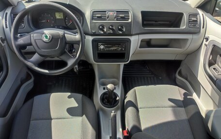 Skoda Fabia II, 2010 год, 400 000 рублей, 6 фотография