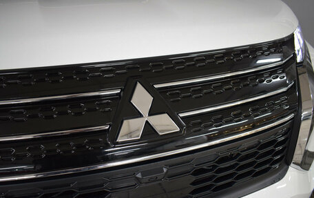 Mitsubishi Outlander, 2022 год, 4 450 000 рублей, 13 фотография