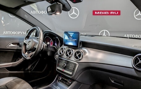 Mercedes-Benz GLA, 2018 год, 2 650 000 рублей, 11 фотография