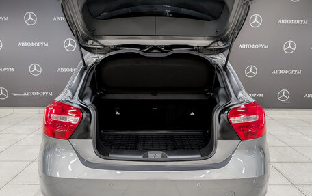 Mercedes-Benz A-Класс, 2015 год, 1 800 000 рублей, 10 фотография