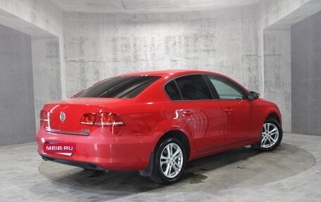 Volkswagen Passat B7, 2013 год, 865 000 рублей, 6 фотография