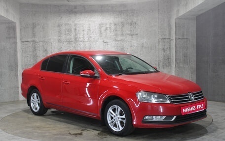 Volkswagen Passat B7, 2013 год, 865 000 рублей, 3 фотография