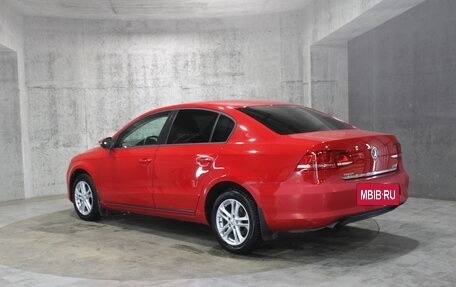 Volkswagen Passat B7, 2013 год, 865 000 рублей, 8 фотография