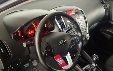 KIA cee'd I рестайлинг, 2011 год, 684 000 рублей, 10 фотография