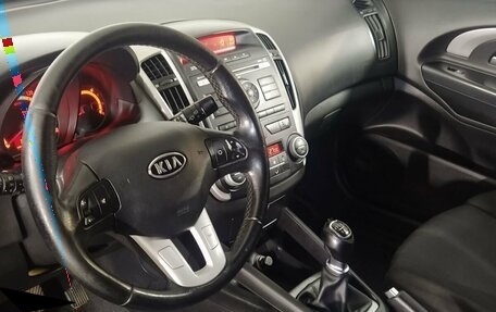 KIA cee'd I рестайлинг, 2011 год, 684 000 рублей, 12 фотография