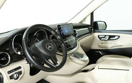 Mercedes-Benz V-Класс, 2021 год, 7 390 000 рублей, 13 фотография