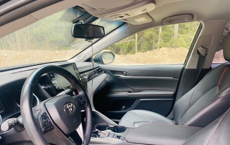Toyota Camry, 2022 год, 3 600 000 рублей, 7 фотография