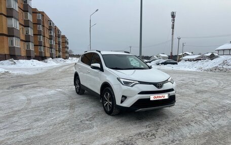 Toyota RAV4, 2019 год, 2 100 000 рублей, 3 фотография