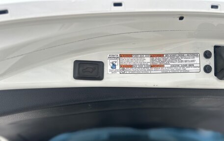 Toyota RAV4, 2019 год, 2 100 000 рублей, 7 фотография
