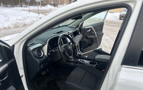 Toyota RAV4, 2019 год, 2 100 000 рублей, 12 фотография