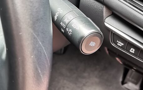 Mazda 3, 2019 год, 2 500 000 рублей, 24 фотография