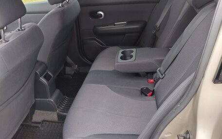 Nissan Tiida, 2010 год, 900 000 рублей, 2 фотография