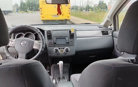 Nissan Tiida, 2010 год, 900 000 рублей, 5 фотография