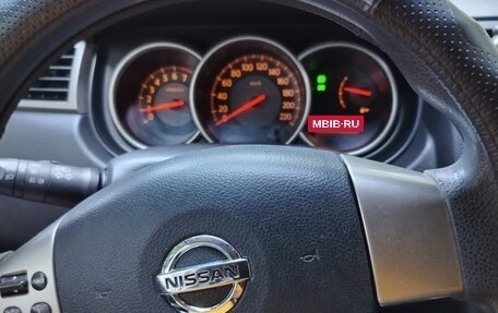 Nissan Tiida, 2010 год, 900 000 рублей, 11 фотография