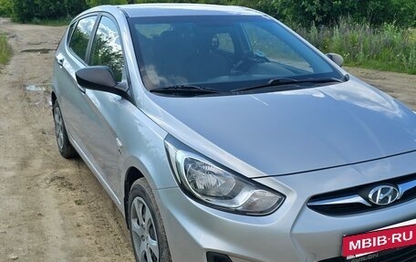 Hyundai Solaris II рестайлинг, 2014 год, 870 000 рублей, 4 фотография