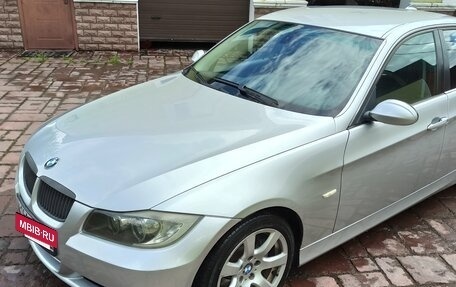 BMW 3 серия, 2005 год, 1 195 000 рублей, 2 фотография