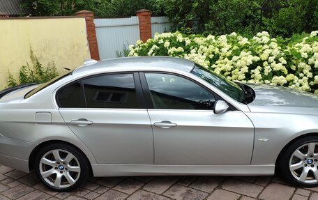 BMW 3 серия, 2005 год, 1 195 000 рублей, 17 фотография