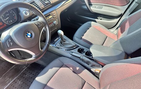 BMW 1 серия, 2009 год, 1 150 000 рублей, 12 фотография