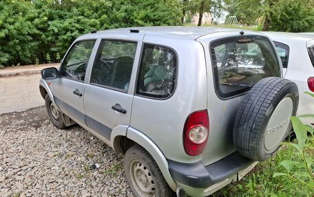 Chevrolet Niva I рестайлинг, 2003 год, 265 000 рублей, 2 фотография