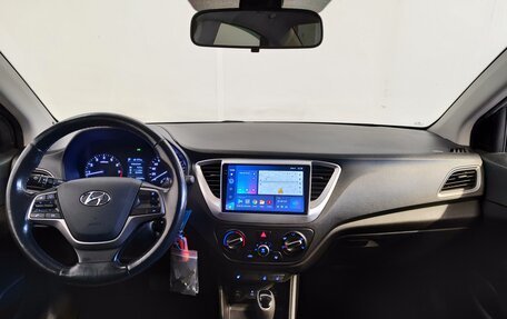Hyundai Solaris II рестайлинг, 2018 год, 1 349 000 рублей, 8 фотография