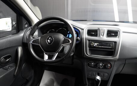 Renault Logan II, 2018 год, 1 649 000 рублей, 10 фотография