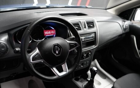 Renault Logan II, 2018 год, 1 649 000 рублей, 13 фотография