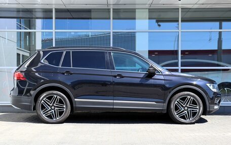 Volkswagen Tiguan II, 2019 год, 2 290 000 рублей, 5 фотография
