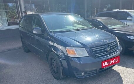 Dodge Caravan V, 2008 год, 1 049 000 рублей, 2 фотография