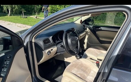 Volkswagen Golf VI, 2011 год, 750 000 рублей, 1 фотография